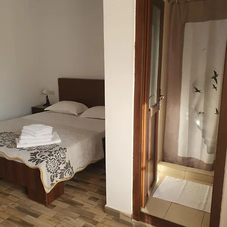 Casa Roua 3*