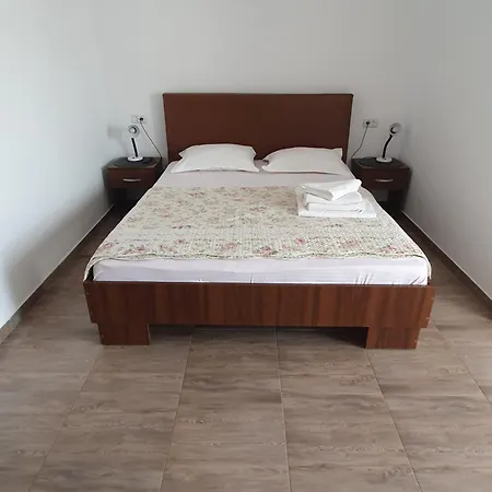 Casa Roua Pensión 3*