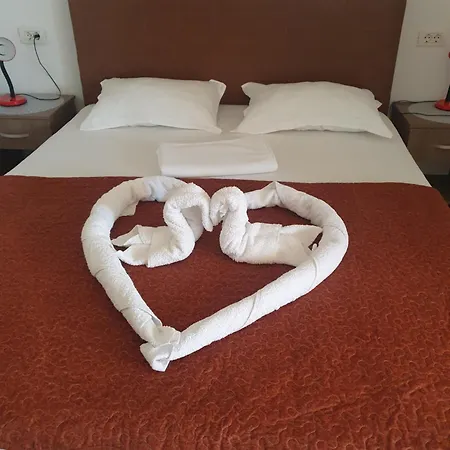 Konukevi Casa Roua 3*