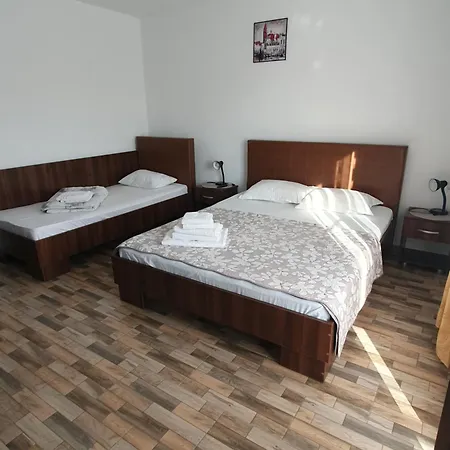 Casa Roua 3*