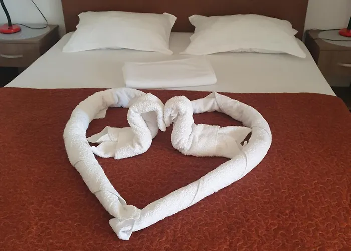 Konukevi Casa Roua 3*