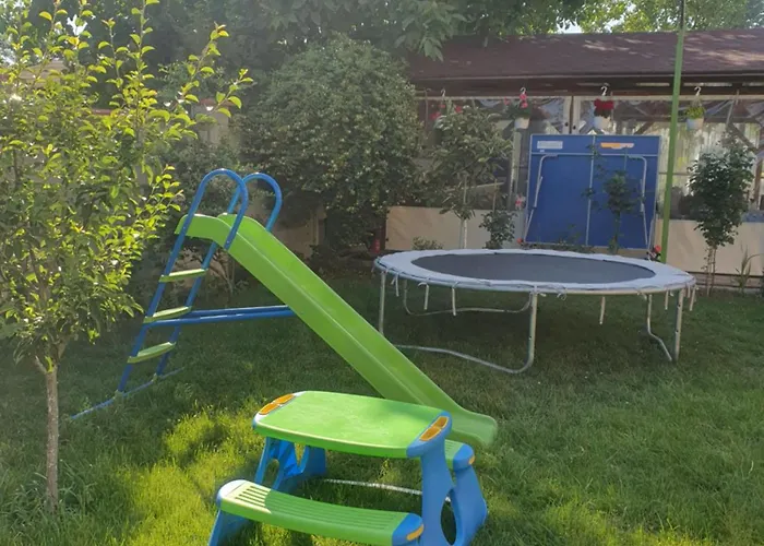 Konukevi Casa Roua 3*